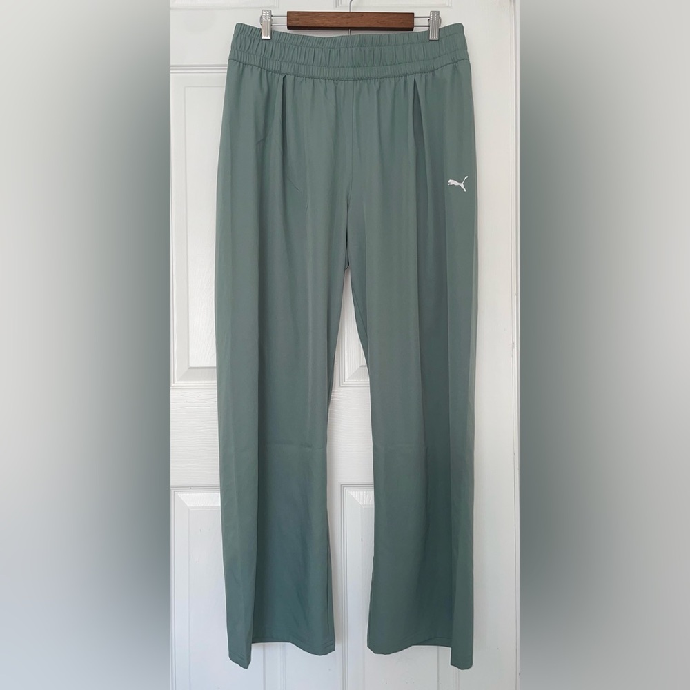 Puma Woven Athletic Pant (L)